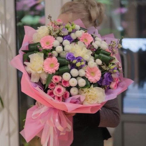 Букет из гребены мини и Французской розы