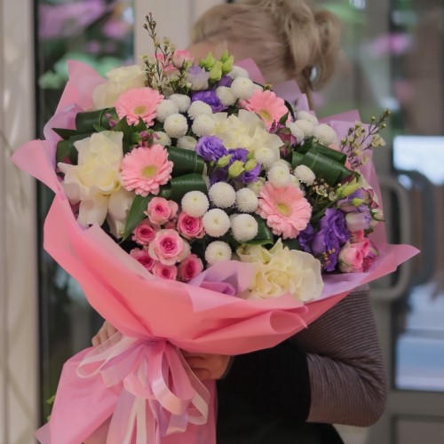 Букет из гребены мини и Французской розы