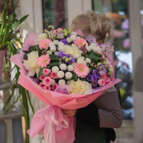 Букет из гребены мини и Французской розы