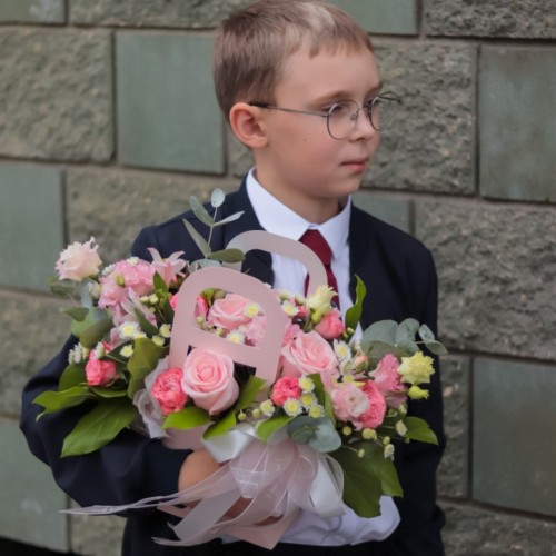 Композиция в сумочке с розой и дополнением